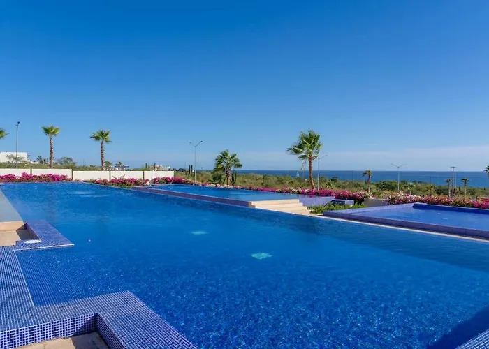 Serene Oceanview Getaway With Private Terrace Holiday home